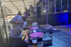 1D09999E-6868-4F1B-9F89-F73648EE4D6B