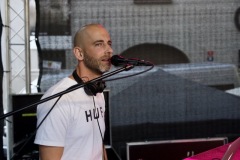 D7EFDFD0-24A4-46CC-A783-2BC37DC953AC