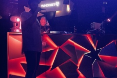 24015F20-AF92-4E16-A384-B01293D981F9